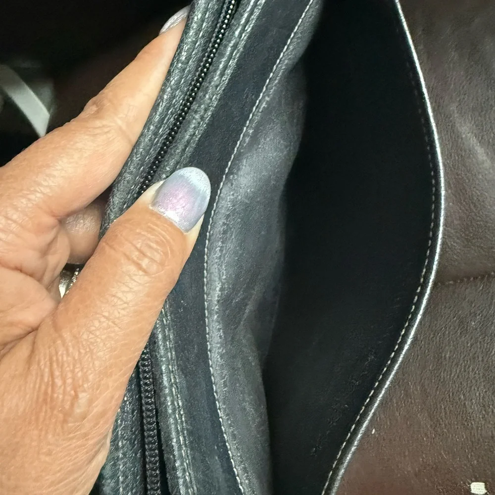 Gucci supreme Cavas - Picture 3 of 7